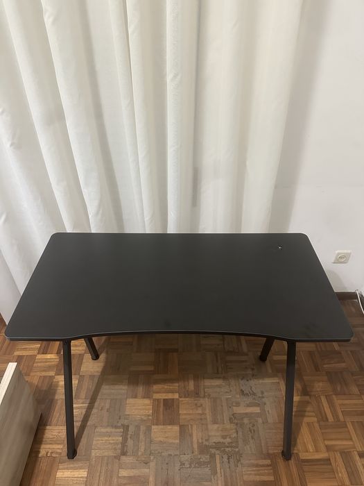 Mesa de escritório/gaming 100×50 cm – preta