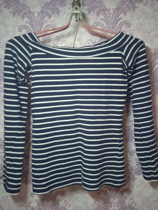 Кофточка з відкритими плечиками