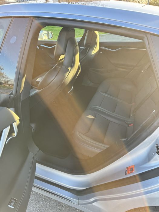 Tesla model S 75D/Европа