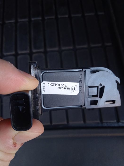 Продам розсходомір повітря на форд куга 1