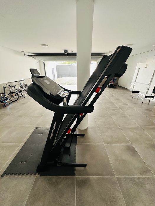 Passadeira corrida PROFORM 705 CST