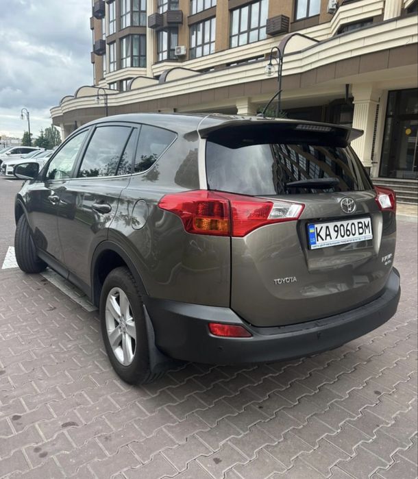 Продам Toyota RAV4