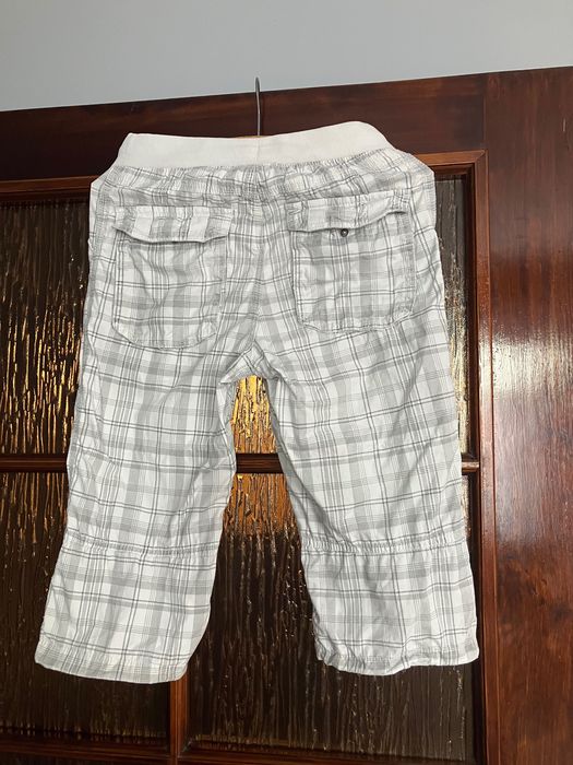 Spodenki 146 rybaczki dla chłopca z H&M białe szare