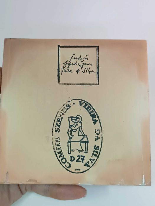 Azulejo da Fundação Arpad Szenes - Vieira da Silva D27