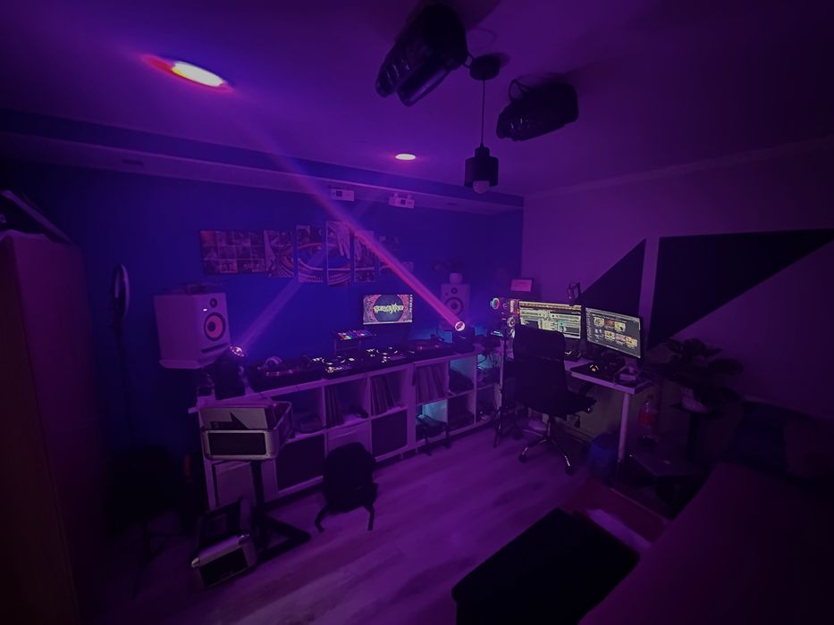 Dwie nowe głowy ruchome RGBW 90W Beam!