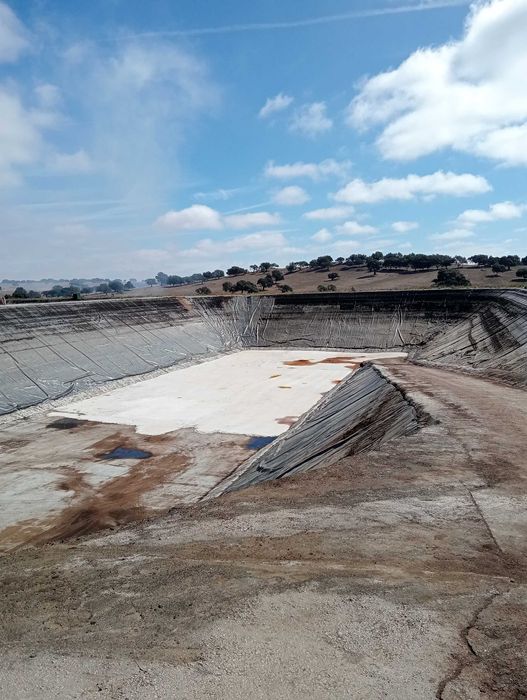 Recuperação de Tubagens, Condutas, Estruturas Metálicas e Betão