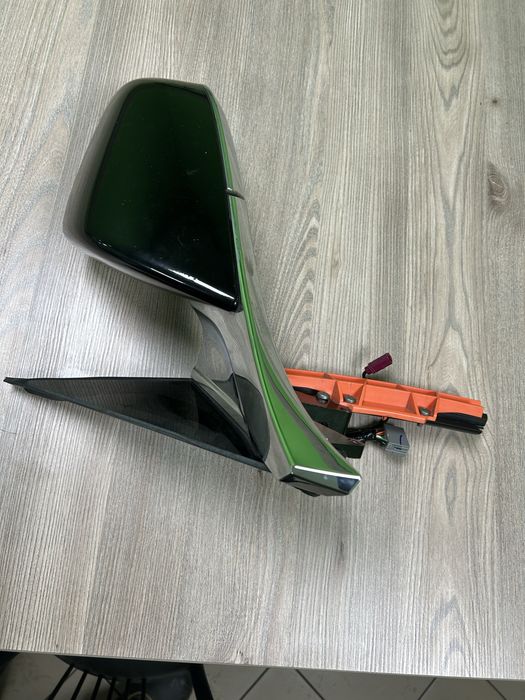 Зеркало Tesla Model S 2020