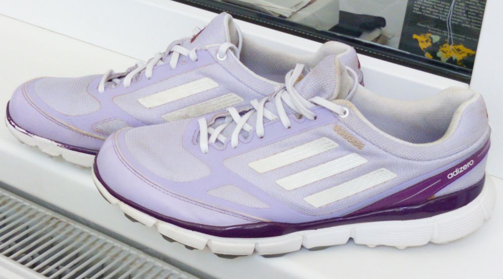 жіночі кросівки Adidas Adizero лавандового кольору 41.5р.