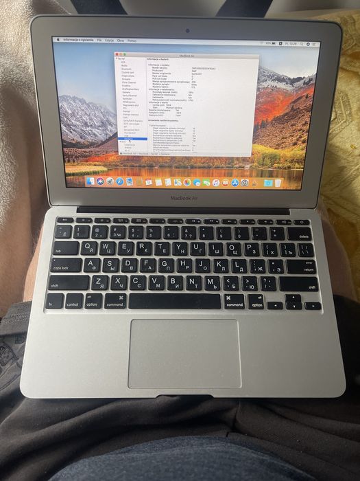 Macbook air  mid 2011