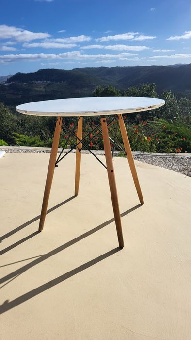 Mesa redonda branca