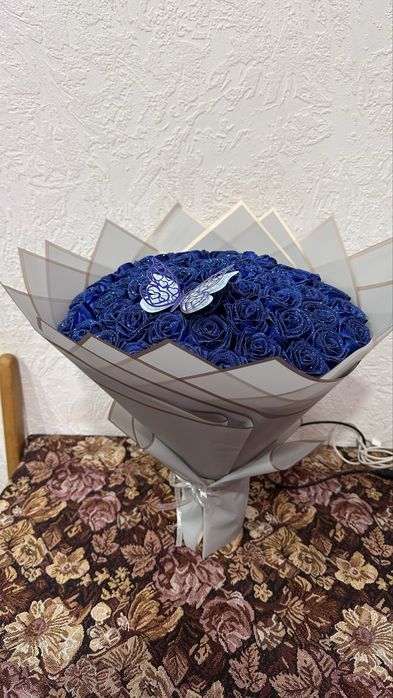 В НАЛИЧИИ Букет роз, 51 роза из атласных лент