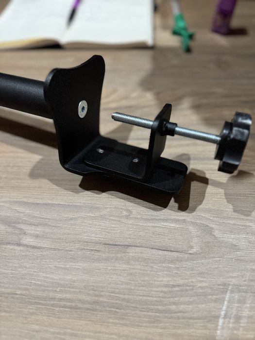 Настільне кріплення для монітора. Кронштейн.