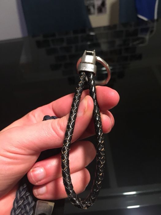 pulseiras homem em pele