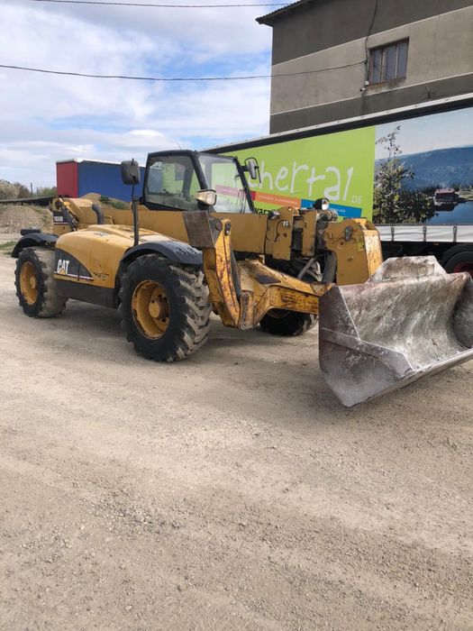 Навантажувач телескопічний Caterpillar TH 360B