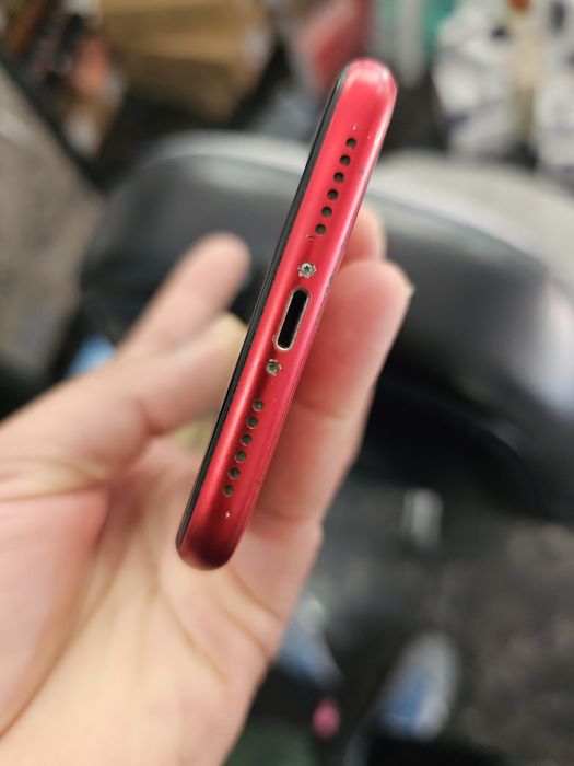 iphone xr  128gb 75%