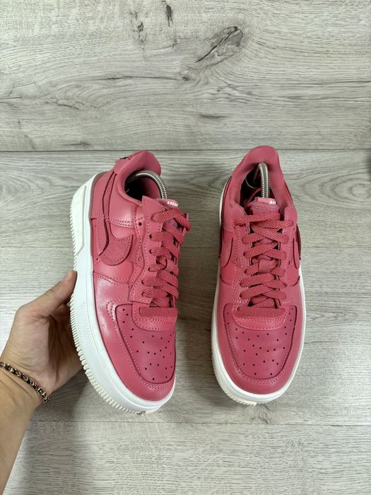 Nike Air Force жіночі кросівки 36.5 на осінь