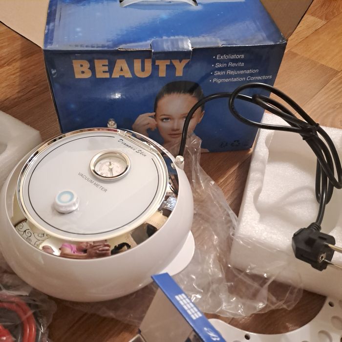 Апарат косметологічний діамантової мікродермабразії Beauty Machine