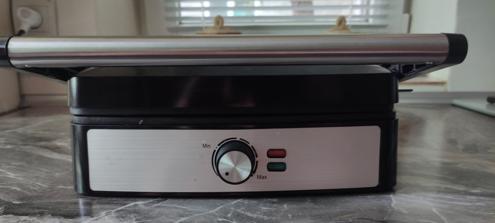 Гриль Grunhelm  .