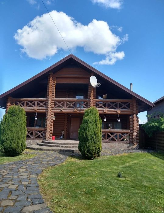 Продаж будинку в с.Усичі