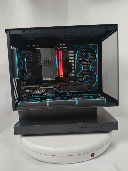 Komputer Gamingowy Ryzen 9 9900X3D,RTX 5070,64 GB 6000 RGB,SSD,Win 11