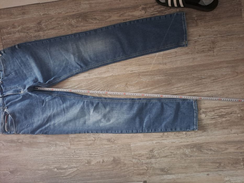 Spodnie Tommy Jeans