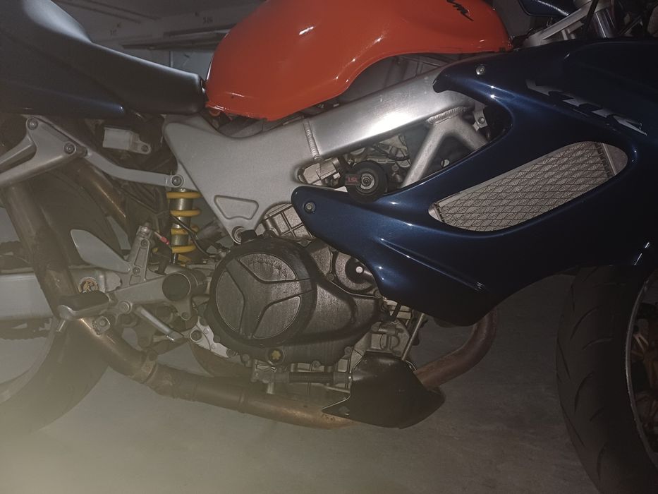 Só para conhecedores bicilindrica
