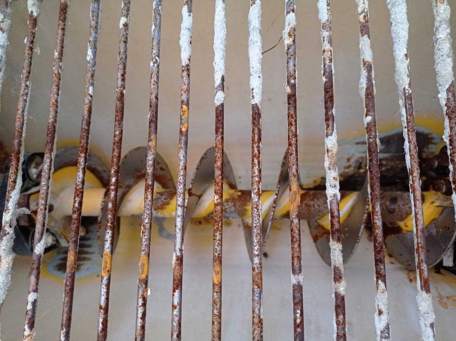 Máquina de Bombar Betão - Bunker - CLB 18 / 2005 C / Mangueiras