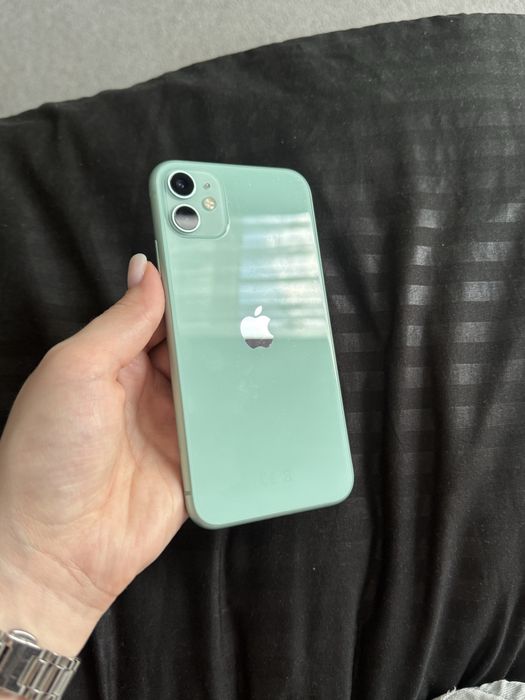 iPhone 11 , 64 ГБ