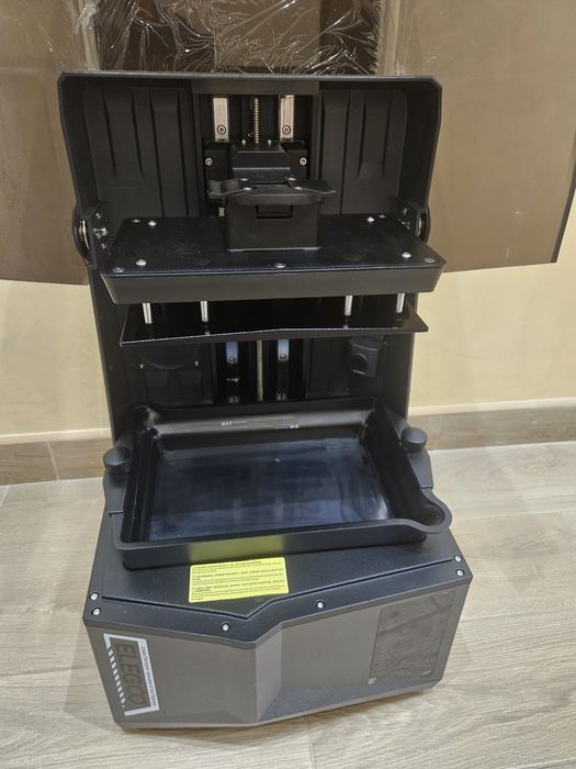 3D принтер ELEGOO Saturn 4 Ultra 16K — стан нового