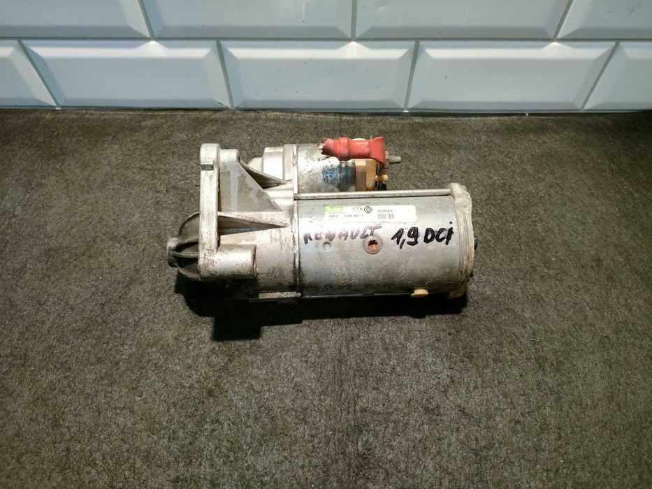 Rozrusznik 1,9 DCI  Renault