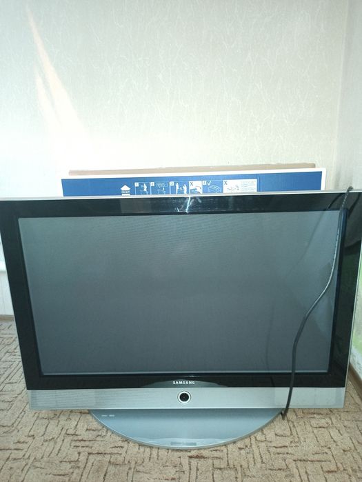 Телевизор на запчасти