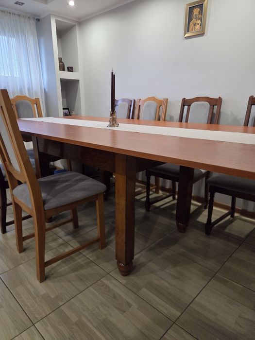 Sprzedam krzesła + stół gratis