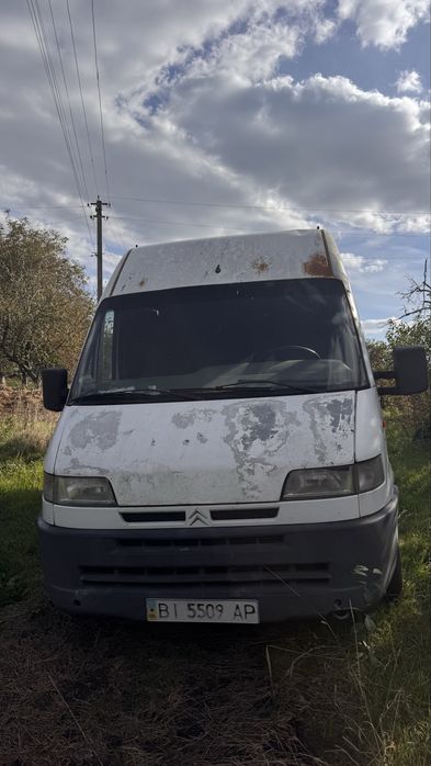 Автомобіль Іveco daily і Citroen jamper