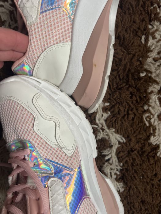 Buty sportowe z siateczka