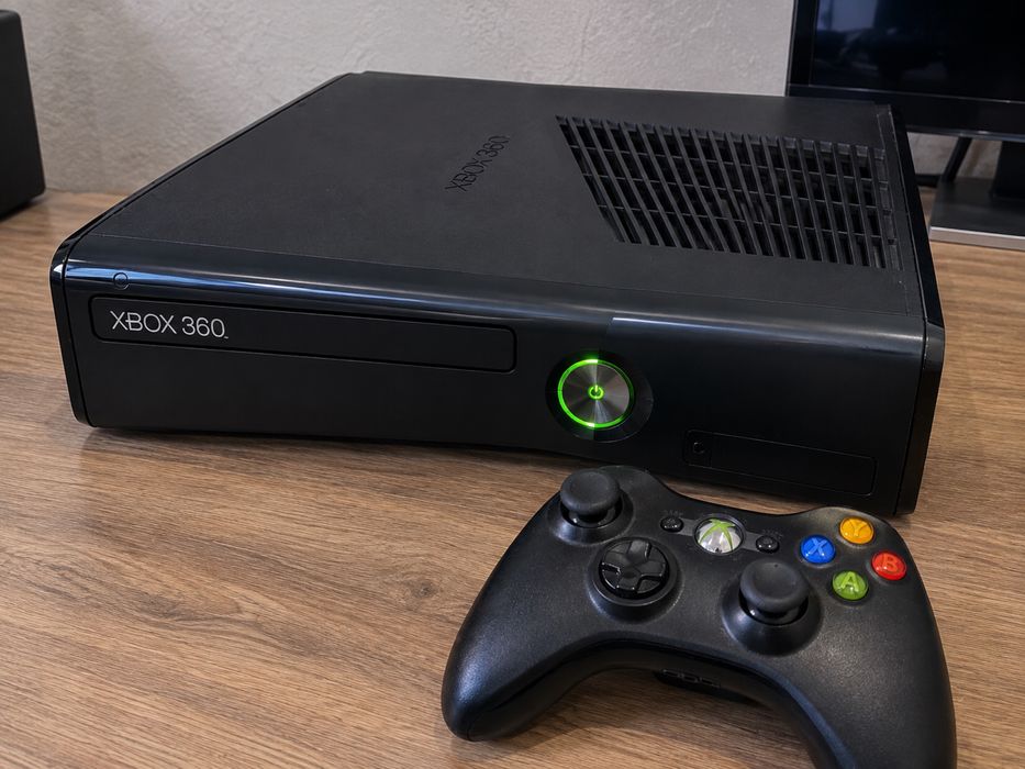 Продам XBOX 360