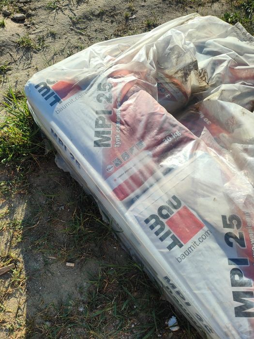 Tynk maszynowy MPI 25 Baumit