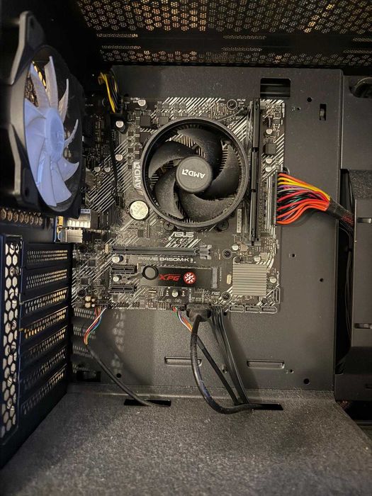 PC Gaming Ryzen 5 5600G + 16gb RAM +  Monitor + Teclado + Rato
