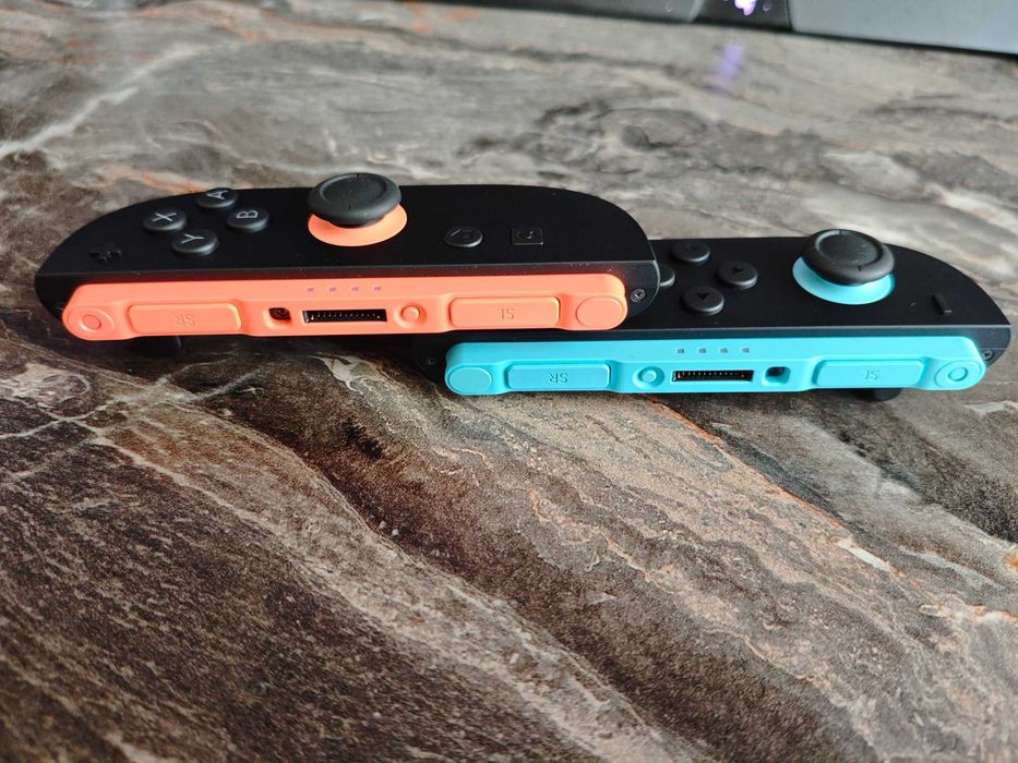 Oryginalne Joy-Cony / Pady / Kontrolery do Nintendo Switch 2