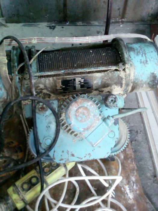 Эл.двигатель передвижения подъёма тельфера 1 2 т кран балки