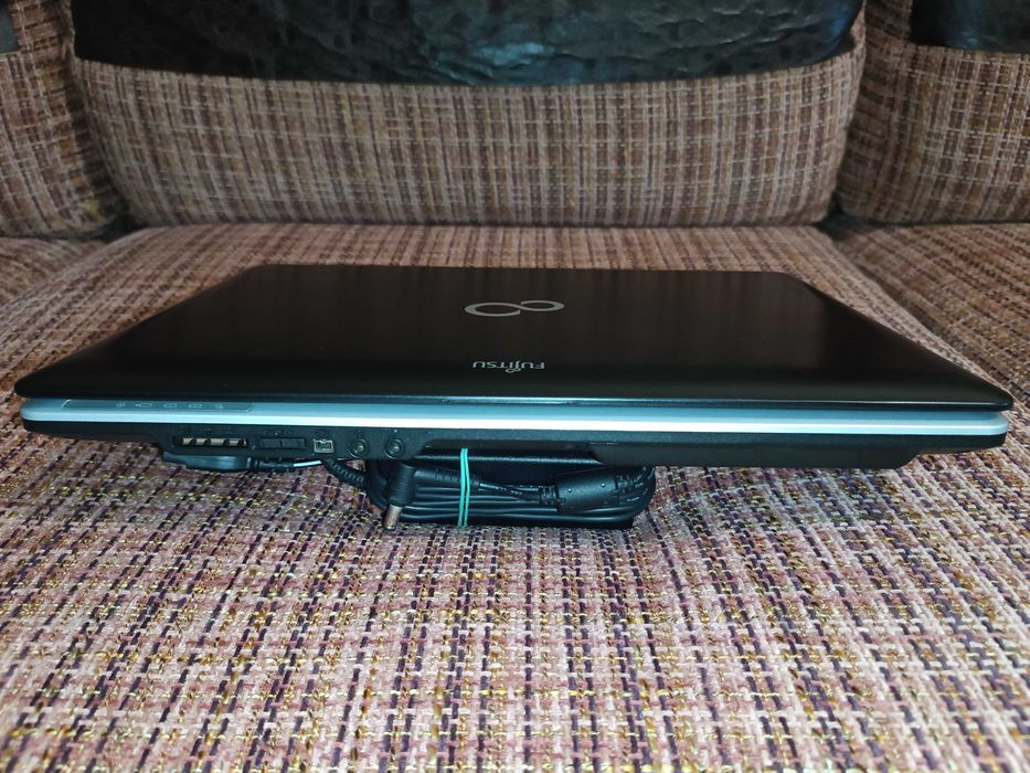 Ноутбук Fujitsu Lifebook S710 / 14"/ Core i5-480M/ 4 GB DDR3/ 320 GB