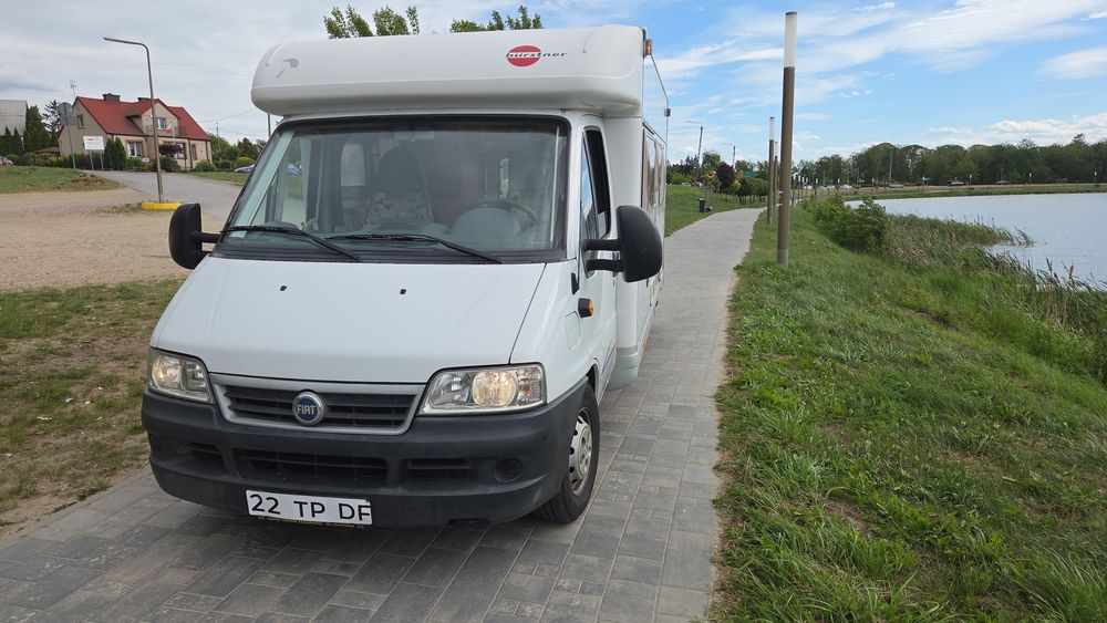 Piękny Kamper Bürstner