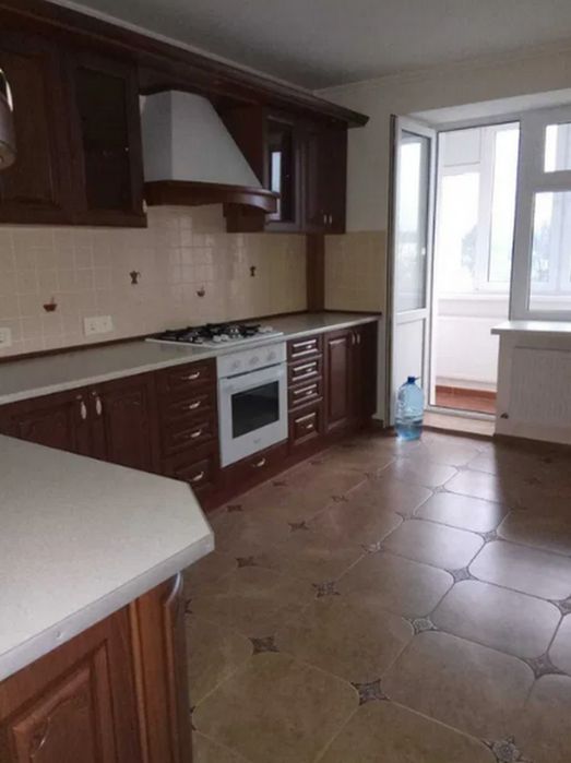 Продаж 3к квартири, 92 м.кв., вул. Лозовецька