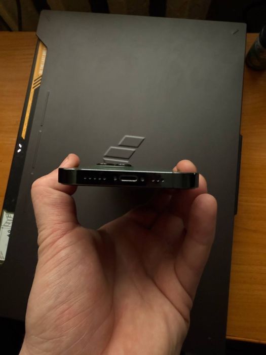 Продам iphone 13 pro в ідеальному стані