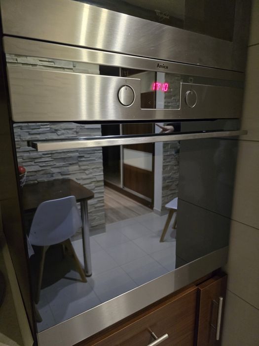 Piekarnik pod zabudowę Amica