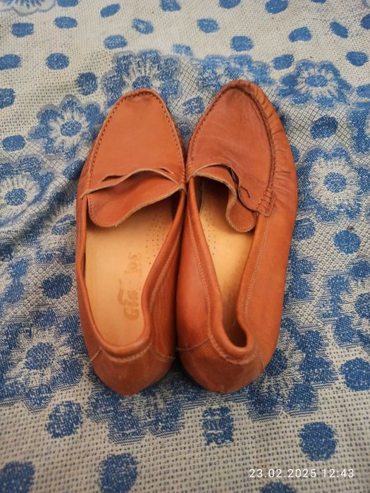 продам кожаные туфли - лоферы