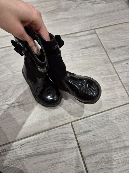 Botki zimowe dla dziewczynki r.22