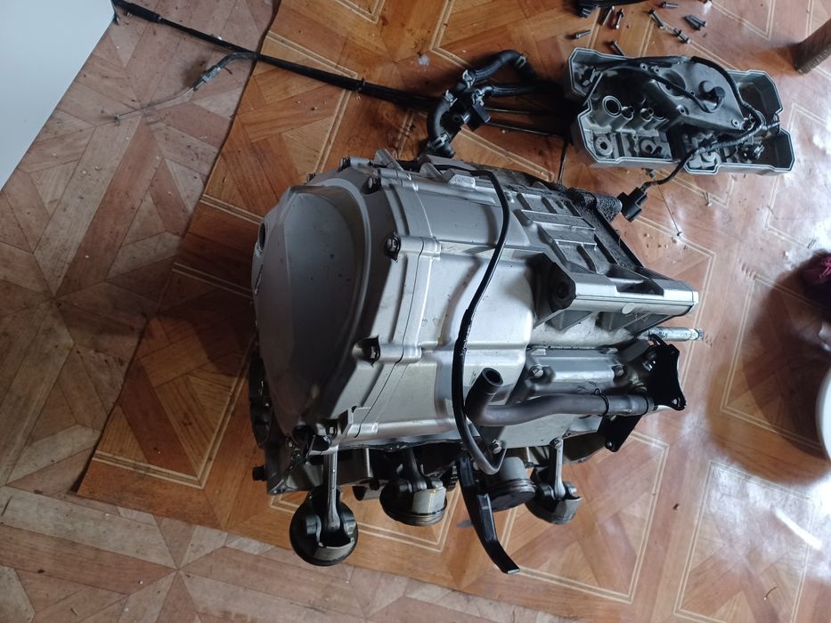 Silnik czesci  bandit 650 gsx650f
