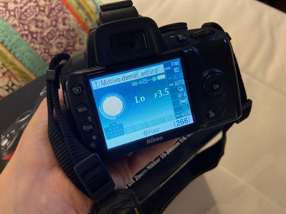 Máquina Fotográfica NIKON D3000