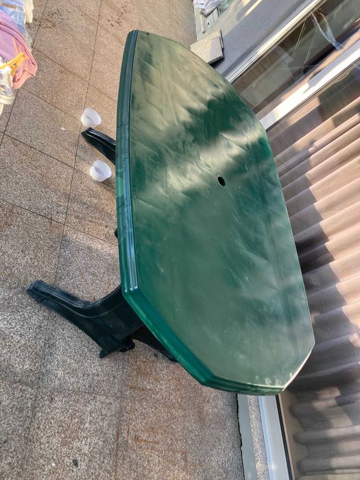 Mesa e 6 Cadeiras de Jardim