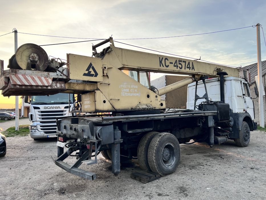 Автокран по запчастинам КС-4574